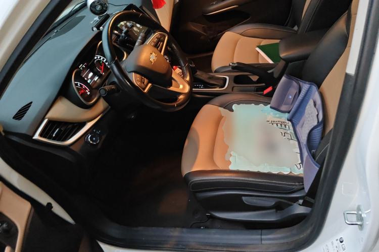 Used Chevrolet Monza 2020 320 Automatic Enjoyment Edition Left Front Seat