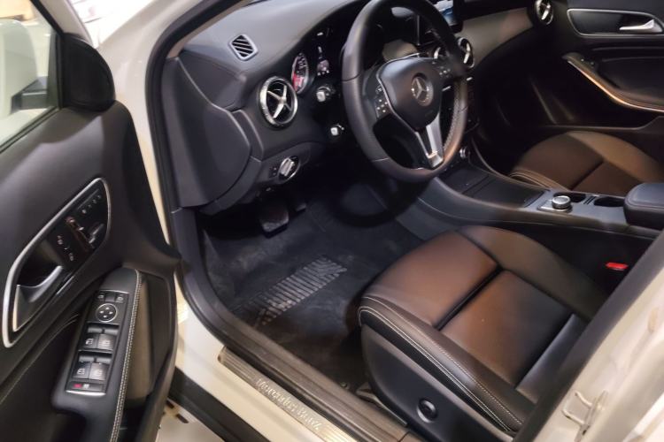 Used Mercedes-Benz GLA 2016 GLA 200 Fashion Model
