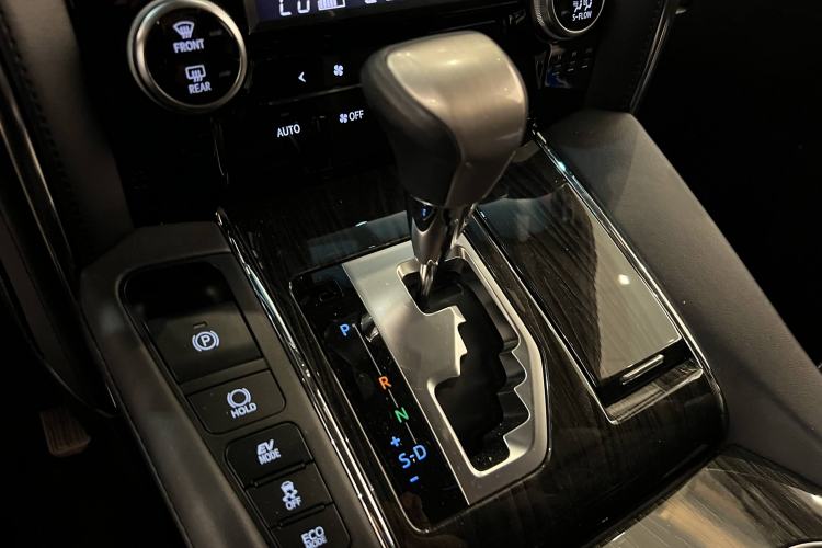 Used Lexus LM 2020 300h Four-Seat Grand Edition