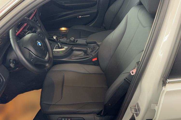 Used BMW 3 Series 2016 316Li Fashion Model Interior 2