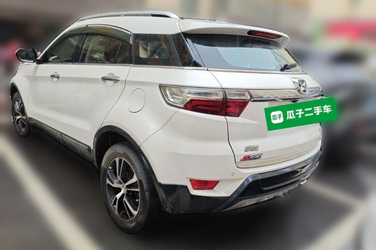 Used JMC Yusheng S330 2016 1.5L GTDi Automatic Two-Wheel Drive Prestige Edition
