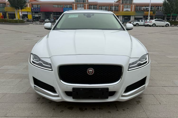 Used Jaguar XFL 2018 XFL 2.0T 250 PS Premium Edition
