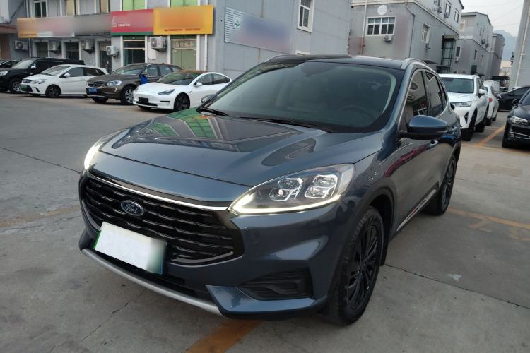 Used Ford Escape 2024 EcoBoost 245 Two-Wheel-Drive Titanium Edition