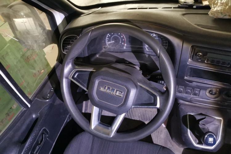 Used JMC Transit 2021 2.8T Space King Taurus Short Wheelbase Mid-Height 3-Seater Diesel Euro VI JX493
