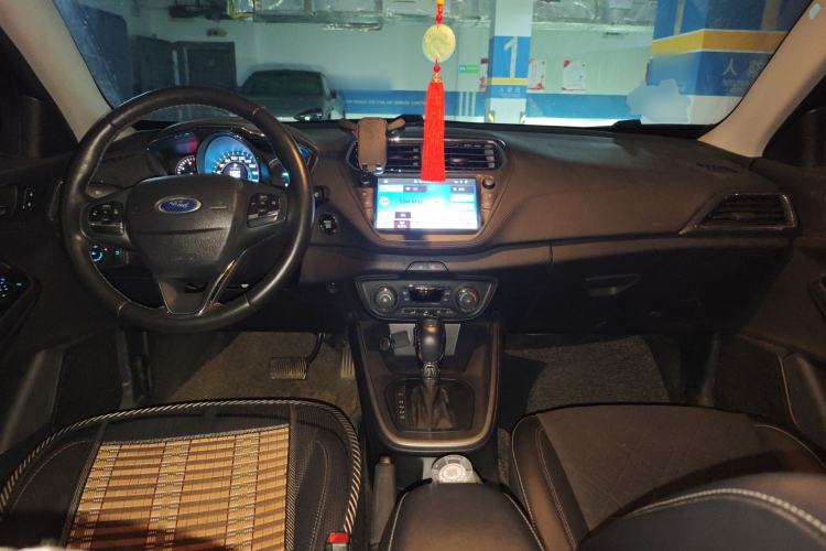 Used Ford Escort 2019 Revised Version 1.5L Automatic Enjoyment Type China VI Standard Center Console