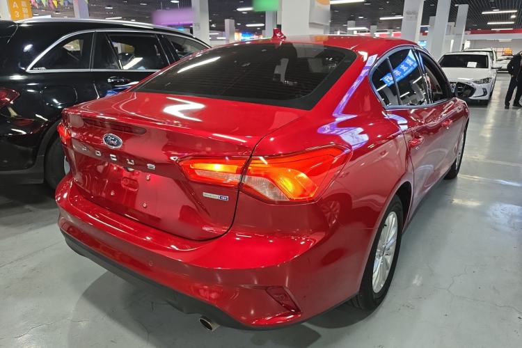Used Ford Focus 2019 Sedan EcoBoost 180 Automatic Trend Edition

