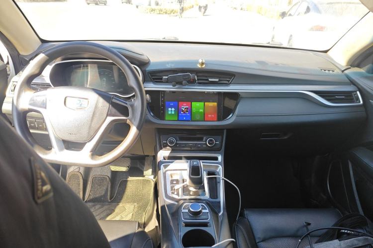 Used Geely Auto Emgrand New Energy 2018 EV450 Ambition Model Center Console