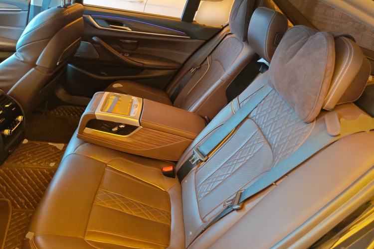 Used BMW 5 Series 2018 Revised 540Li Executive Edition Left Rear Seat