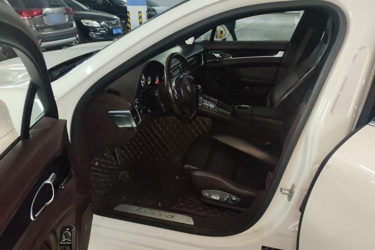 Used Porsche Panamera 2010 Panamera 4S 4.8L
