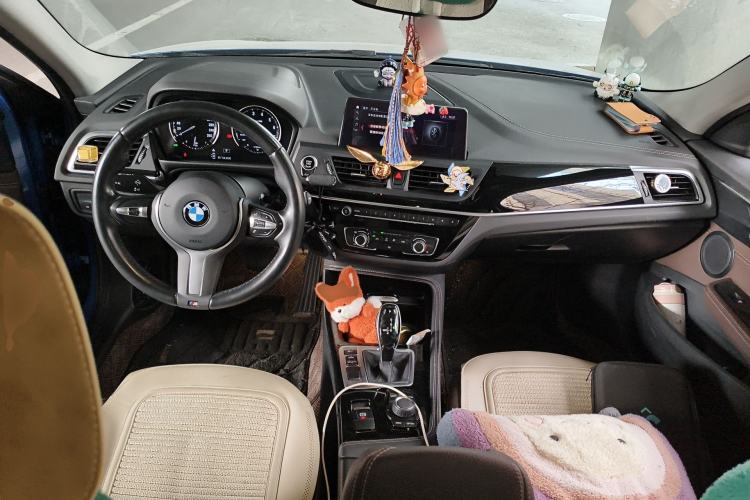 Used BMW 1 Series 2020 120i M Sport Package Center Console