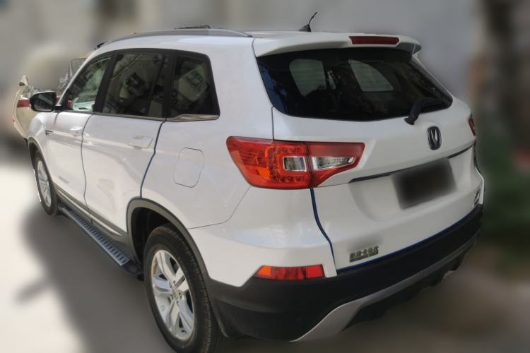 Used CHANGAN CS75 2014 2.0L Manual Luxury Version China IV Standard Exterior 3