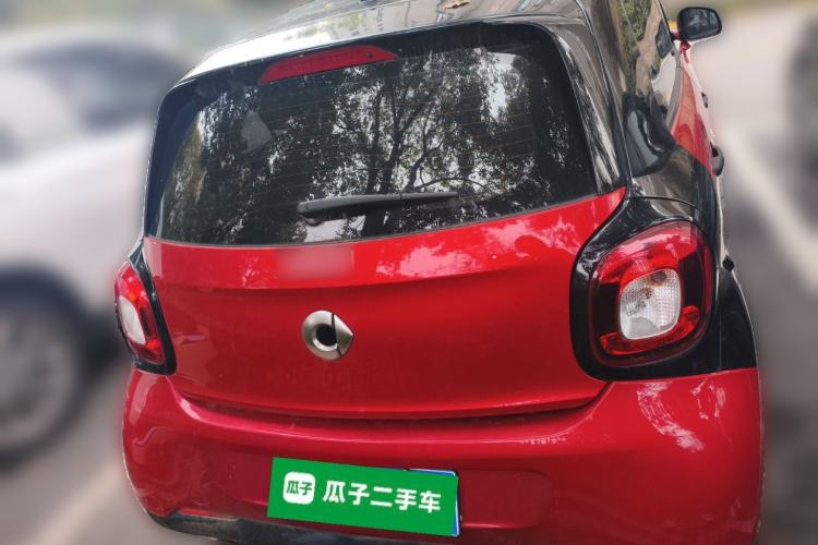 Used smart forfour 2016 1.0L 52 kW Dynamic Edition
