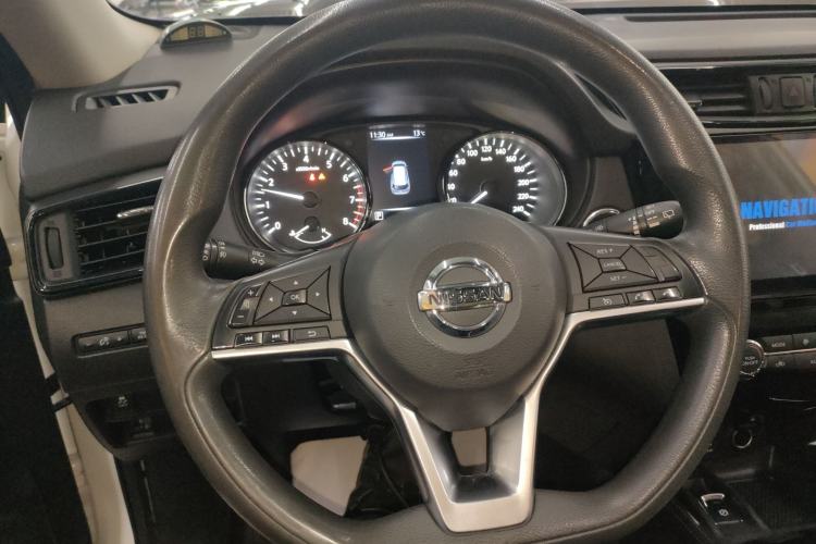 Used Nissan X-Trail 2017 2.5L CVT Leading Edition 4WD