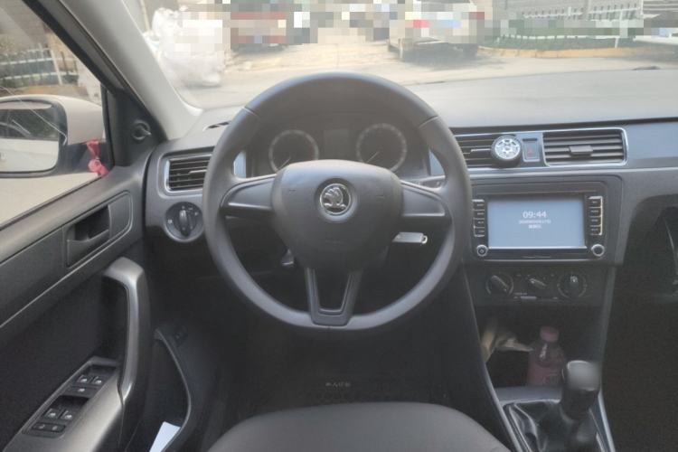Used Skoda Rapid 2018 1.6L Manual Standard Edition