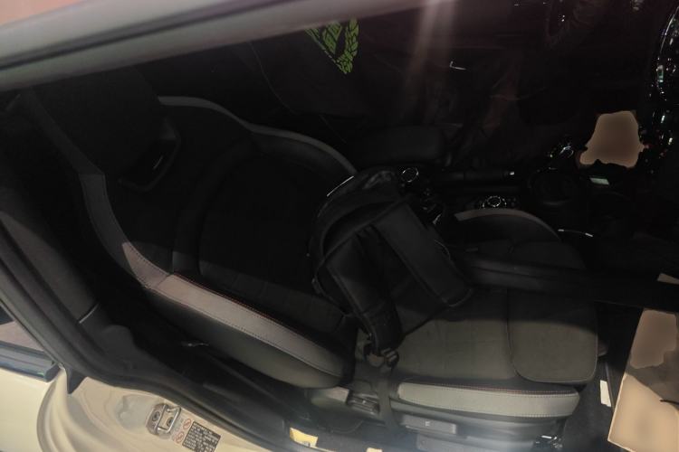 Used MINI JCW 2023 2.0T JOHN COOPER WORKS Pat Moss Commemorative Edition Right Front Seat