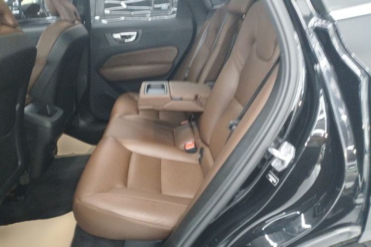 Used Volvo XC60 2021 T5 4x4 Smart Luxury Edition Left Rear Seat