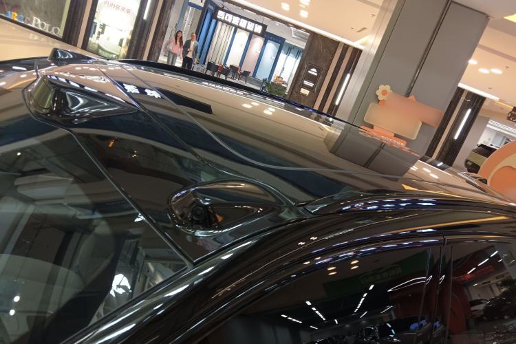 Used Nio ES8 2024 100kWh Signature Edition Roof