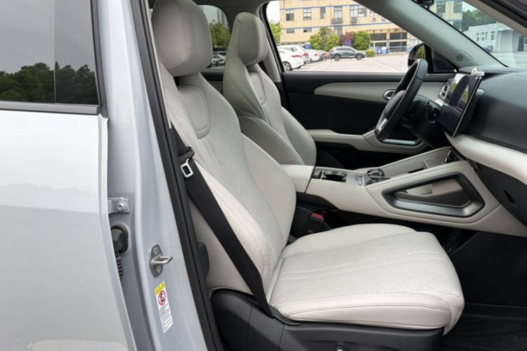 Used BYD Yuan UP 2024 401KM Beyond Edition Right Front Seat