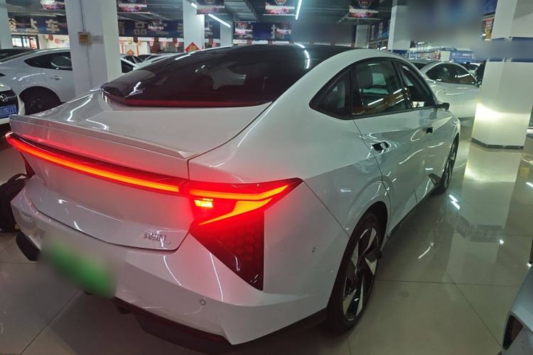 Used Lingxi L 2024 Player No. 1 Edition Rear Right 45 Deg