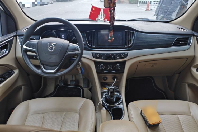 Used Baojun 730 2016 1.5L Manual Comfort Version 7 Seats China V Emission Standard