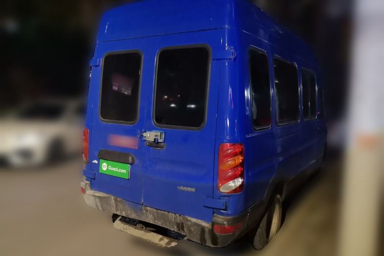 Used Iveco Power Daily 2017 2.5T Classic A37 High-Roof 7-Seater Passenger Van 47Z5
