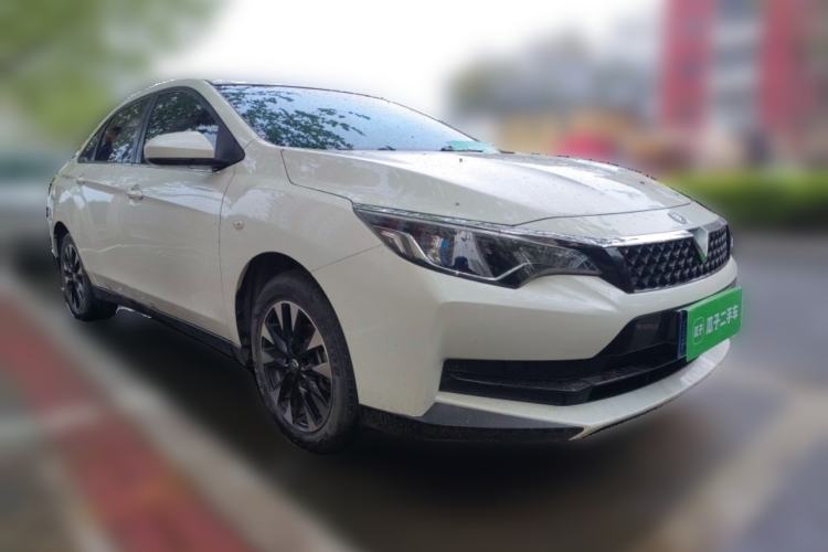 Used Venucia D60 2021 1.6L Entry Manual Comfort Edition Front Right 45 Deg