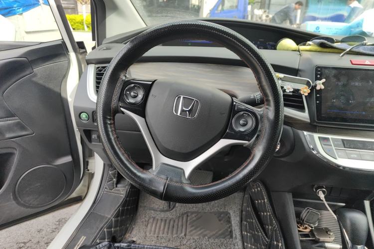 Used Honda Jade 2017 1.8L automatic Comfort version 5 seats Steering Wheel