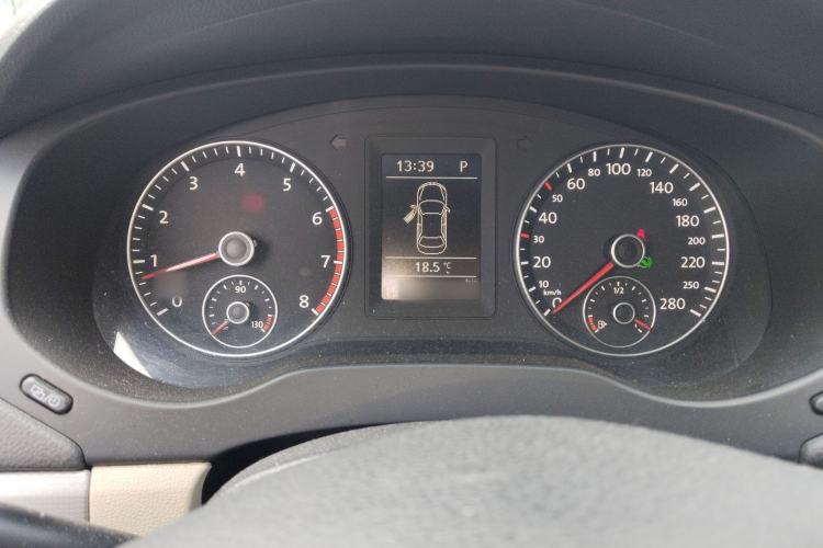 Used Volkswagen Sagitar 2014 Revised Version 1.4TSI Automatic Luxury Edition Instrument Cluster