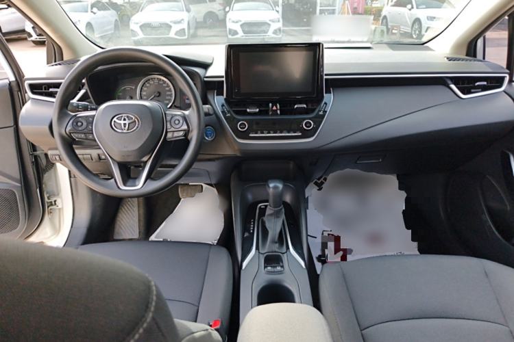 Used Toyota Corolla 2021 Dual-Motor 1.8L E-CVT Elite Edition Center Console