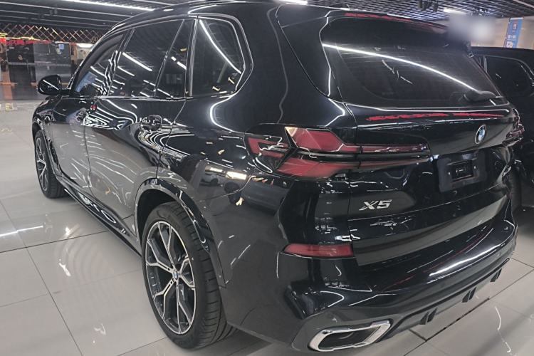 Used BMW X5 2023 xDrive 30Li Luxury M Sport Night Edition Package
