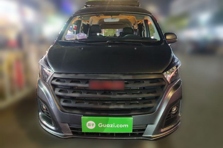 Used Jinbei Gold Hiace 2021 2.0L Passenger Van Travel Lion 6-Seater
