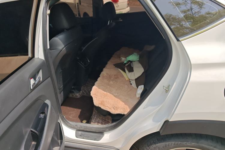 Used Hyundai Tucson 2019 280TGDi Dual-Clutch Two-Wheel Drive Fashion Edition China VI Standard Left Rear Seat