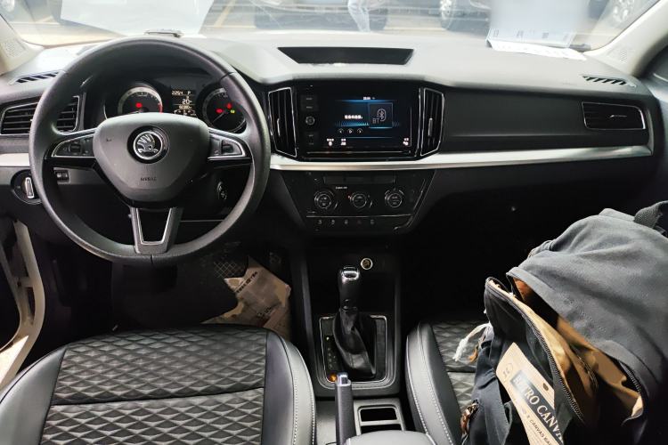 Used Skoda Kamiq 2018 1.5L Automatic Comfort Edition China V Standard Center Console