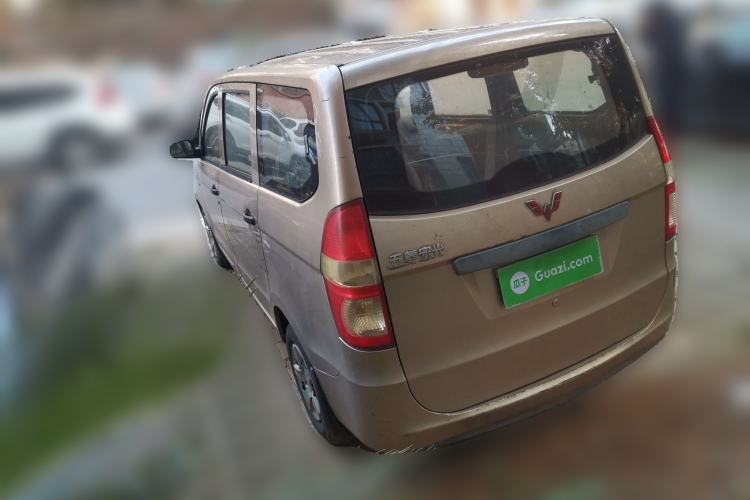 Used Wuling Hongguang 2013 1.5L Base Version
