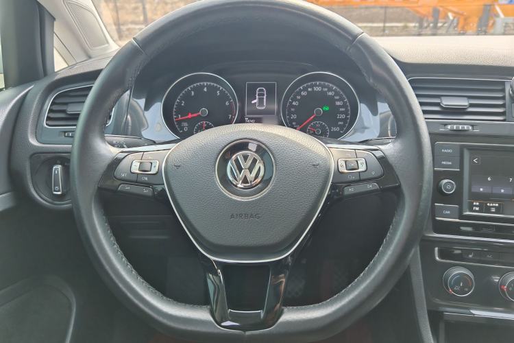 Used Volkswagen Golf 2018 230TSI Automatic Luxury Version