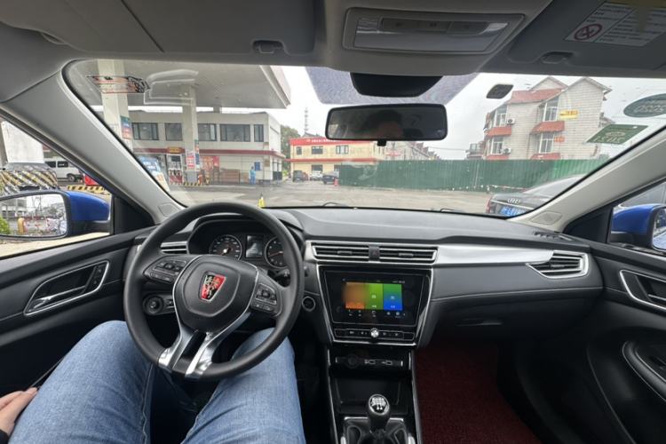 Used Roewe i5 2019 1.5L Manual 4G Connected Langyue Edition
