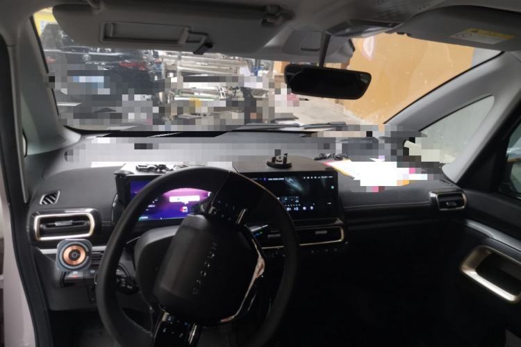 Used Baojun KiWi EV 2023 DJI Edition Lithium Iron Phosphate Center Console