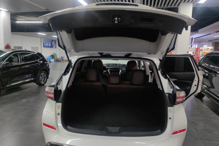 Used Nissan Murano 2021 2.5L XE Two-Wheel Drive Elite Edition Trunk