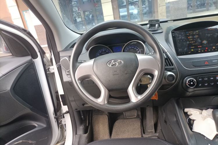 Used Hyundai ix35 2015 2.0L Automatic 2WD Comfort Edition China V Standard