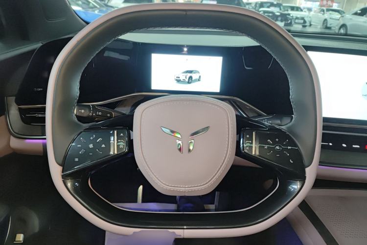 Used Hongqi Tiangong 08 2025 680 Ultra Four-Wheel-Drive Version Steering Wheel