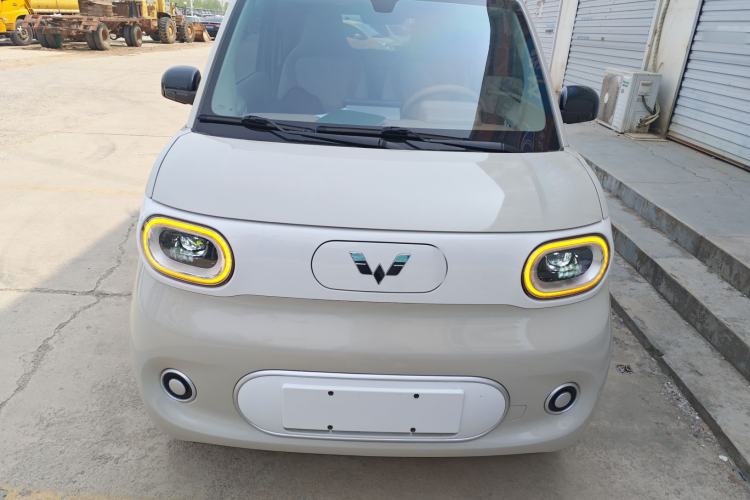 Used Wuling Hongguang MINIEV 2024 3rd Generation 215km Youth Edition Front