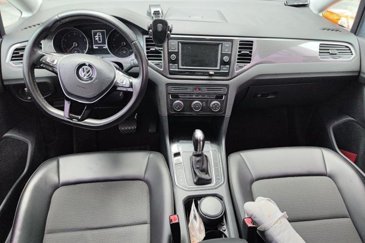 Used Volkswagen Golf Sportsvan 2016 230TSI Automatic Trend Edition
