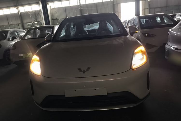 Used Wuling Bingo S 2025 Model 430km Deluxe Edition Front