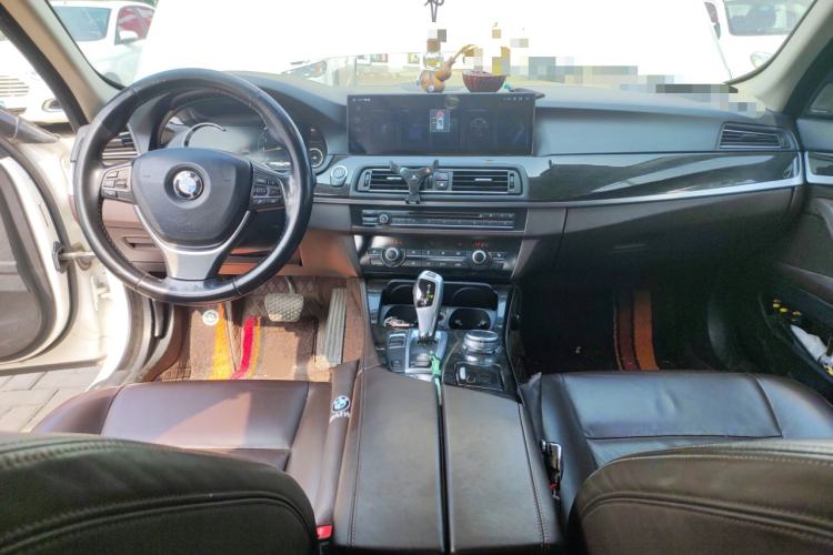 Used BMW 5 Series 2017 525Li Leading Model
