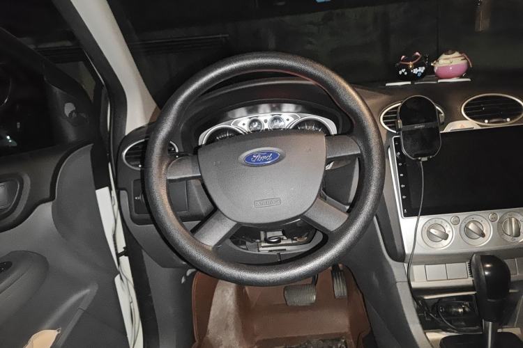 Used Ford Focus 2013 Hatchback Classic 1.8L Automatic Base Model
