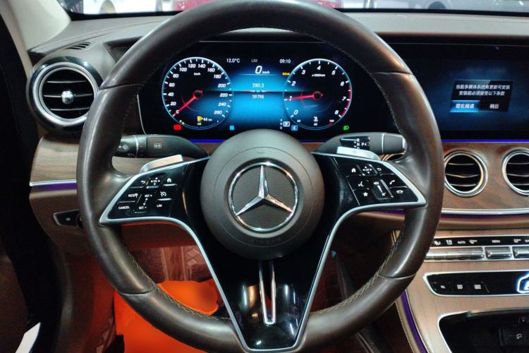 Used Mercedes-Benz E-Class 2023 Facelift E 260 L