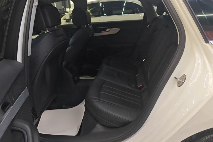 Used Audi A4L 2020 40 TFSI Fashion Dynamic Model
