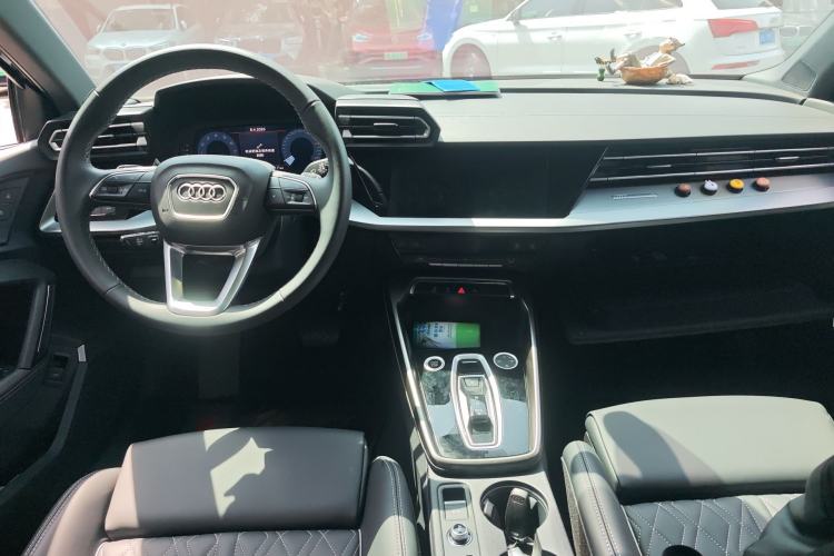 Used Audi A3 2025 A3L Limousine 35TFSI Prestige Edition Center Console