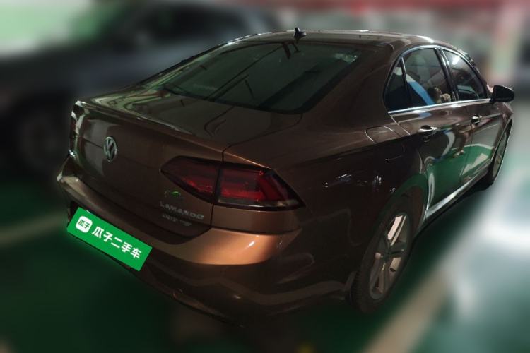 Used Volkswagen Lamando 2015 330TSI DSG Comfort Edition Rear Right 45 Deg