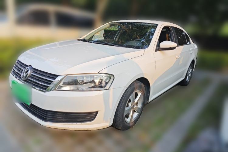Used Volkswagen Lavida 2013 Revised Classic 1.6L Manual Fashion Edition